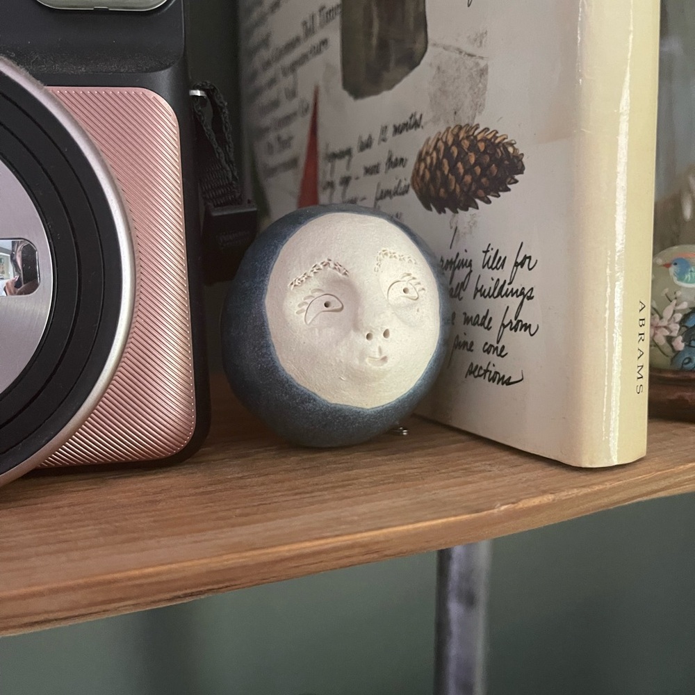 Spirit Shaker | Moon Face